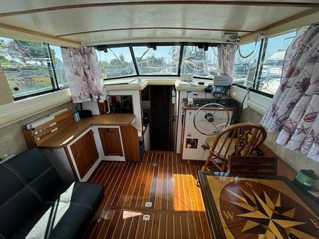 Mainship 34 image