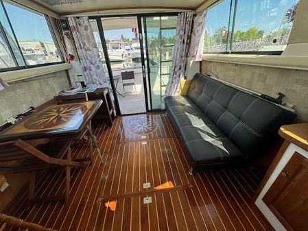 Mainship 34 image