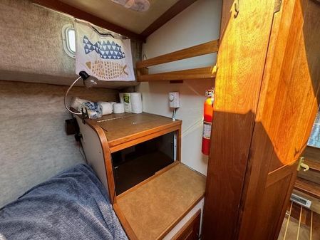 Mainship 34 image