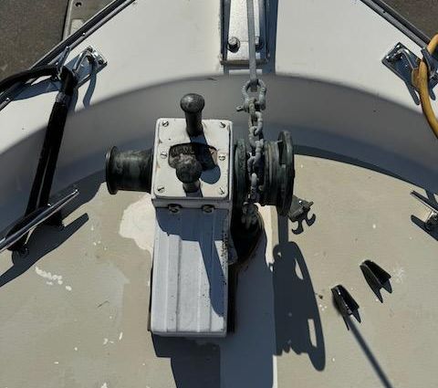 Mainship 34 image