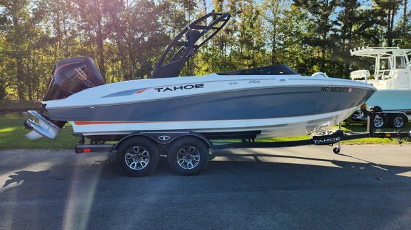 Tahoe 210 S 