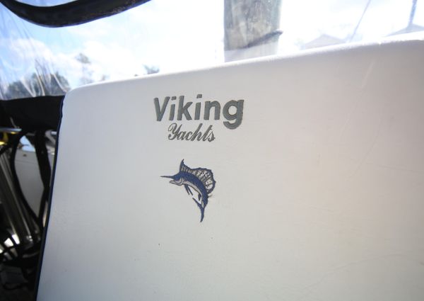 Viking 43 Aft Cabin image