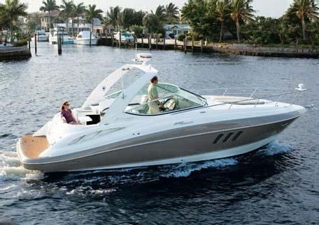 Cruisers Yachts 330 Express image