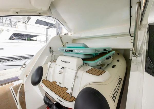 Sunseeker Predator 60 EVO image