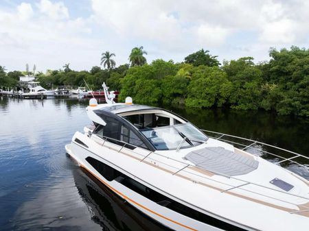 Sunseeker Predator 60 EVO image