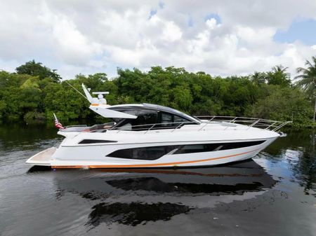 Sunseeker Predator 60 EVO image