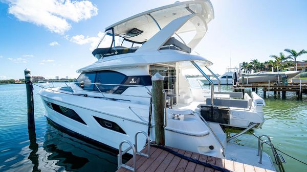 Aquila 44