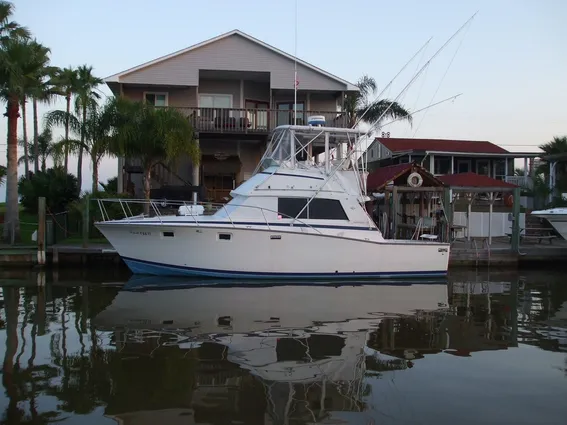 Bertram 385 Convertible image