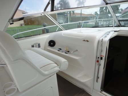 Sea Ray 370 image