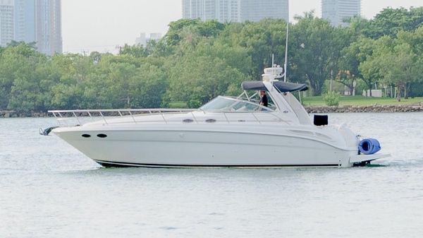 Sea Ray 380 Sundancer