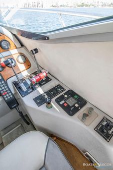 Sealine 310 Statesman image