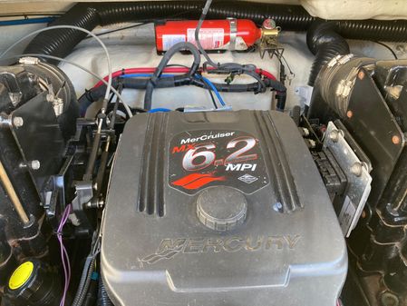 Sea Ray SUNDECK 270 image