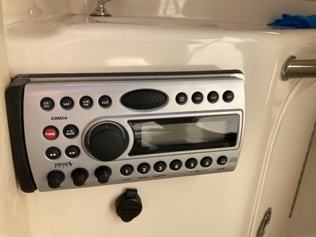Sea Ray SUNDECK 270 image