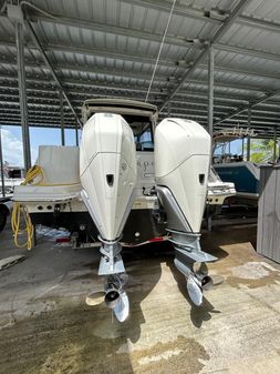 Boston Whaler 325 Conquest image