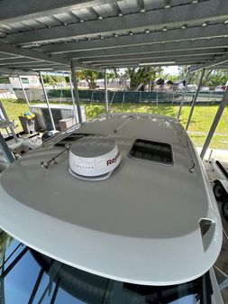 Boston Whaler 325 Conquest image