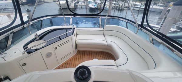 Sea Ray 52 Sedan Bridge image