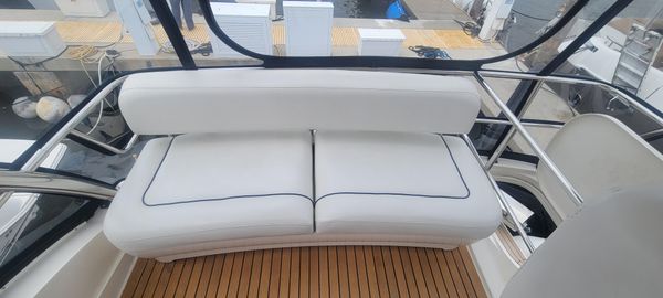 Sea Ray 52 Sedan Bridge image