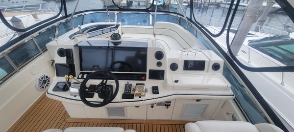 Sea Ray 52 Sedan Bridge image