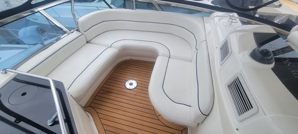 Sea Ray 52 Sedan Bridge image