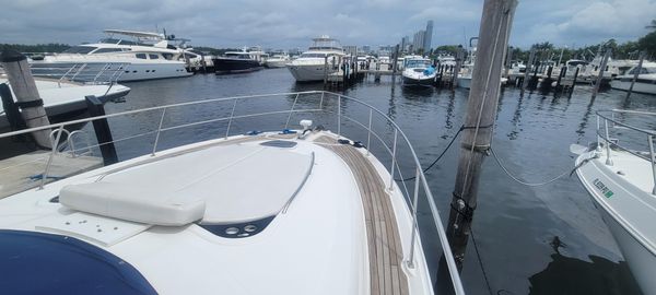 Sea Ray 52 Sedan Bridge image