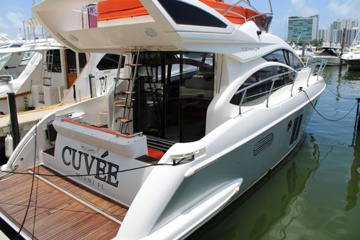 Azimut 38 image