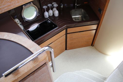 Azimut 38 image