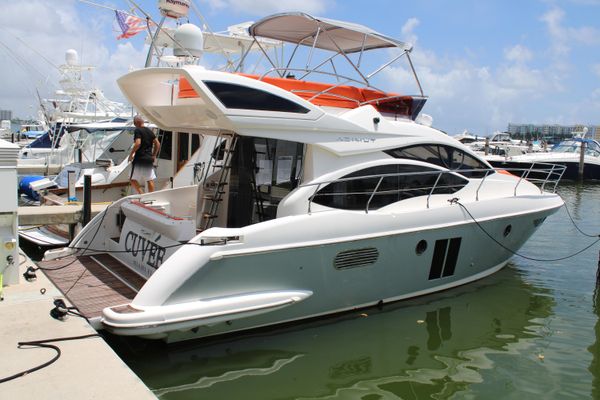 Azimut 38 - main image