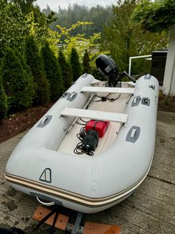 Sea Ray 350 Sundancer image