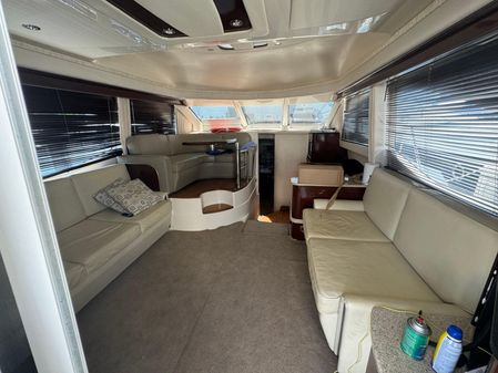 Sea Ray 44 Sedan Bridge image