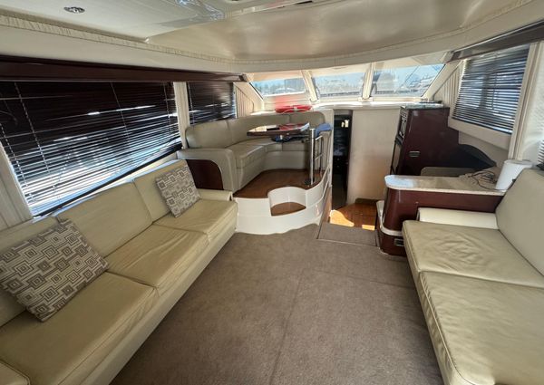 Sea Ray 44 Sedan Bridge image