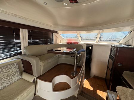 Sea Ray 44 Sedan Bridge image