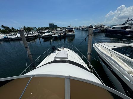 Sea Ray 44 Sedan Bridge image