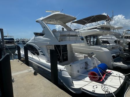 Sea Ray 44 Sedan Bridge image