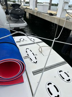 Sea Ray 44 Sedan Bridge image