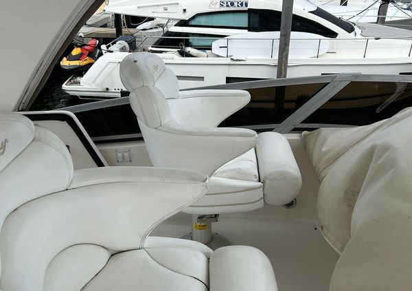 Sea Ray 44 Sedan Bridge image