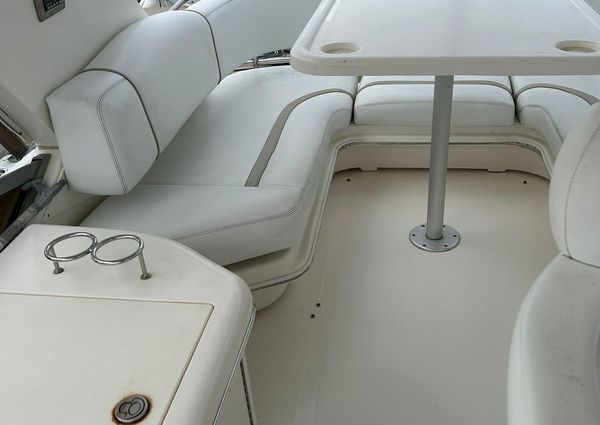 Sea Ray 44 Sedan Bridge image