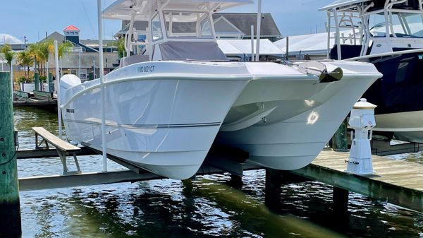 Twin Vee 280GFX