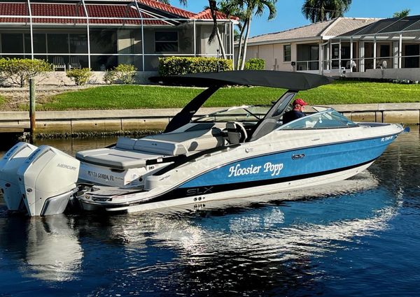 Sea Ray 280 SLX Outboard image