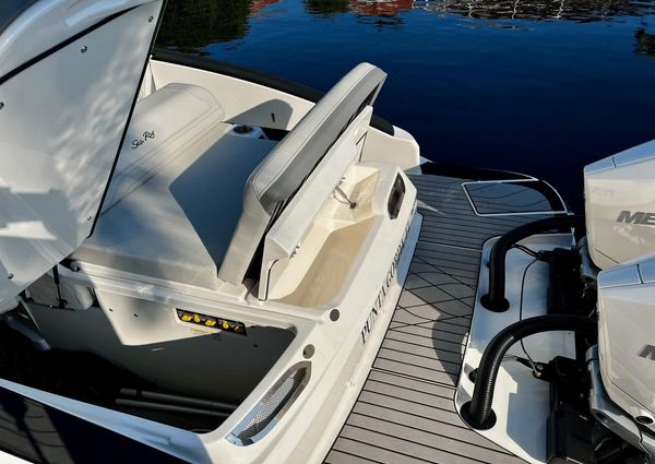 Sea Ray 280 SLX Outboard image