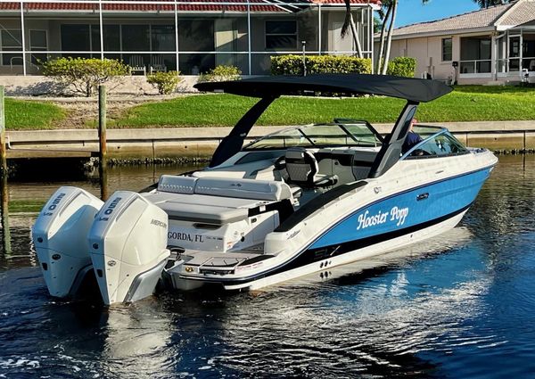 Sea Ray 280 SLX Outboard image