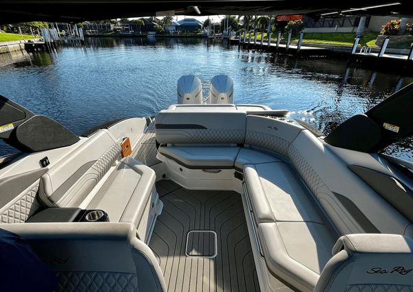 Sea Ray 280 SLX Outboard image