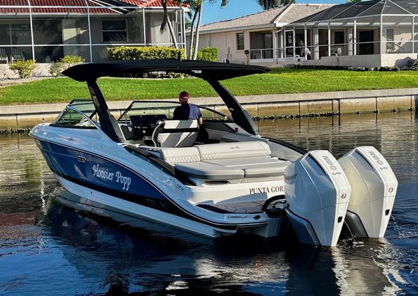 Sea Ray 280 SLX Outboard image