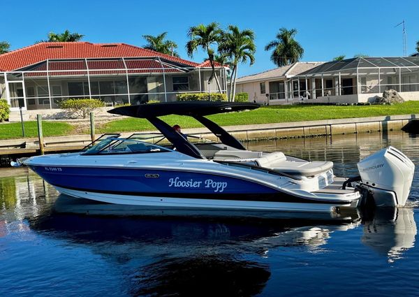 Sea Ray 280 SLX Outboard image