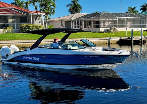 Sea Ray 280 SLX Outboard image