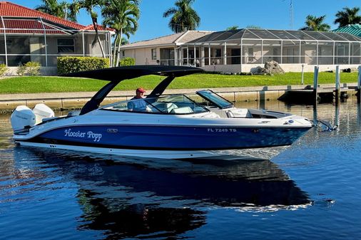 Sea Ray 280 SLX Outboard image