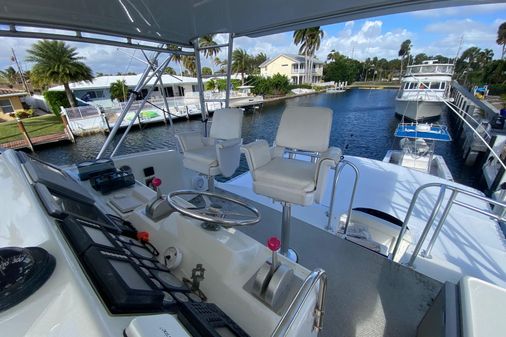 Hatteras CONVERTIBLE image