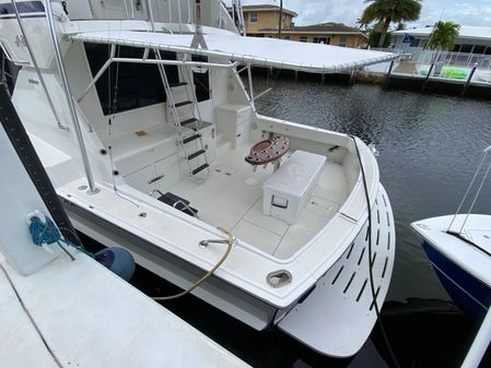 Hatteras CONVERTIBLE image