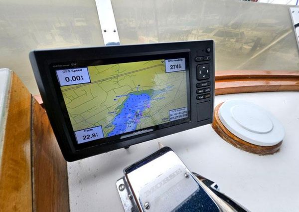 Defever RAISED-PILOTHOUSE image