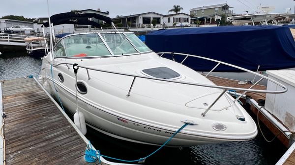 Sea Ray 240 Sundancer 