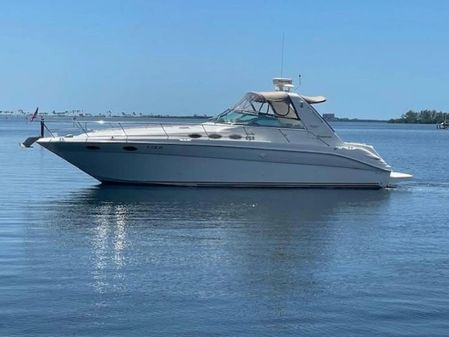 Sea Ray Sundancer 370 image